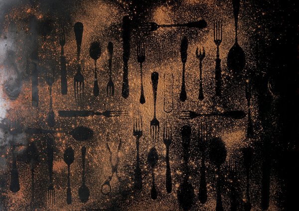 Guide complet pour dénicher la robe vintage idéale : les conseils des chineurs de trésors rétro